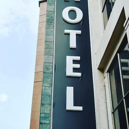 Hotel Golden Suite Pereira Buitenkant foto