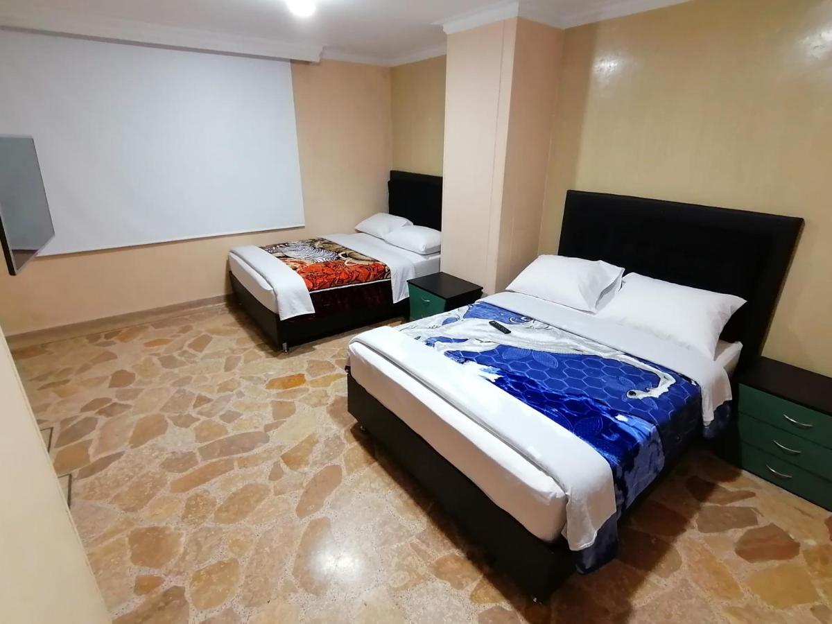 Hotel Golden Suite Pereira Buitenkant foto