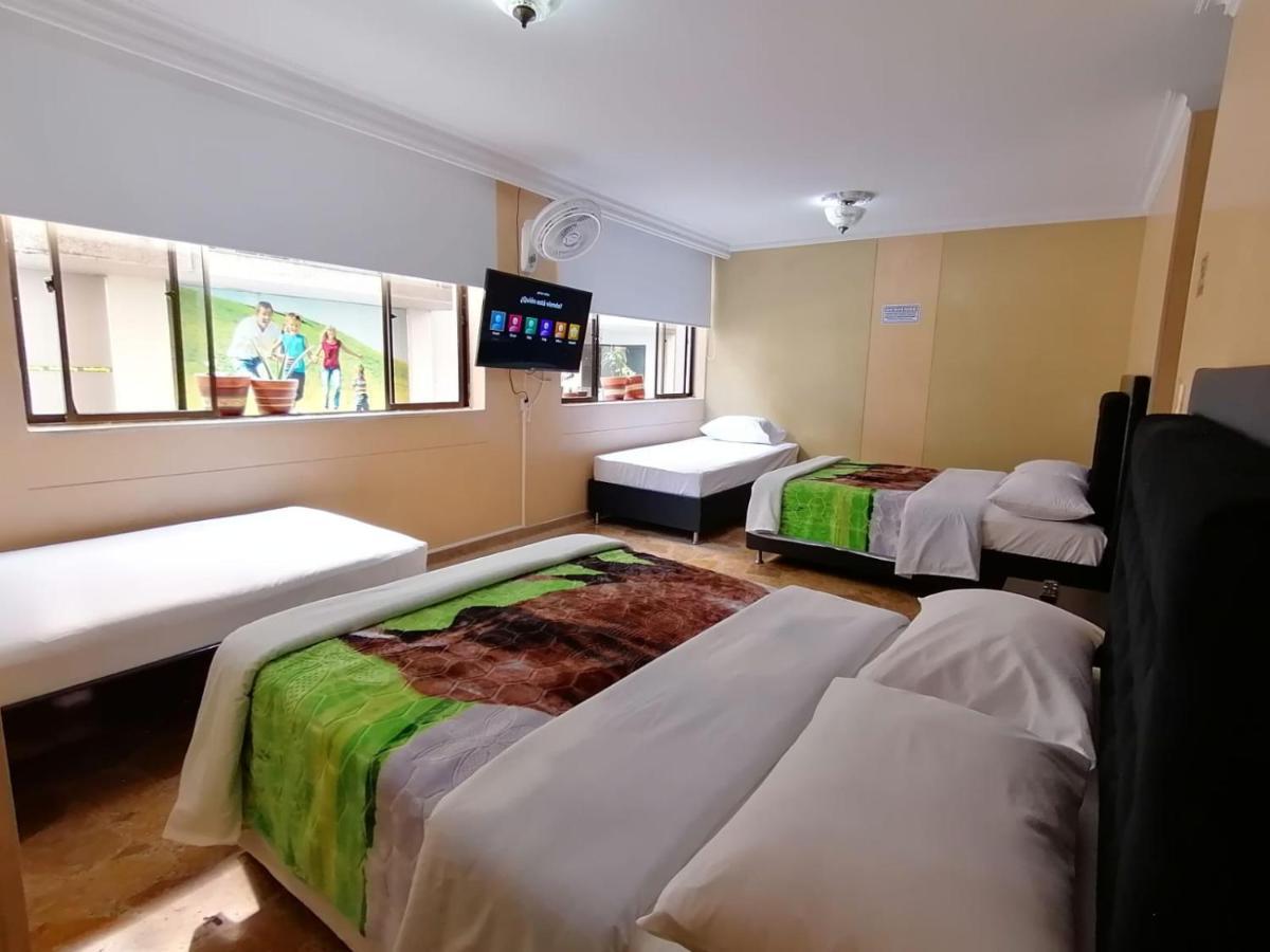 Hotel Golden Suite Pereira Buitenkant foto