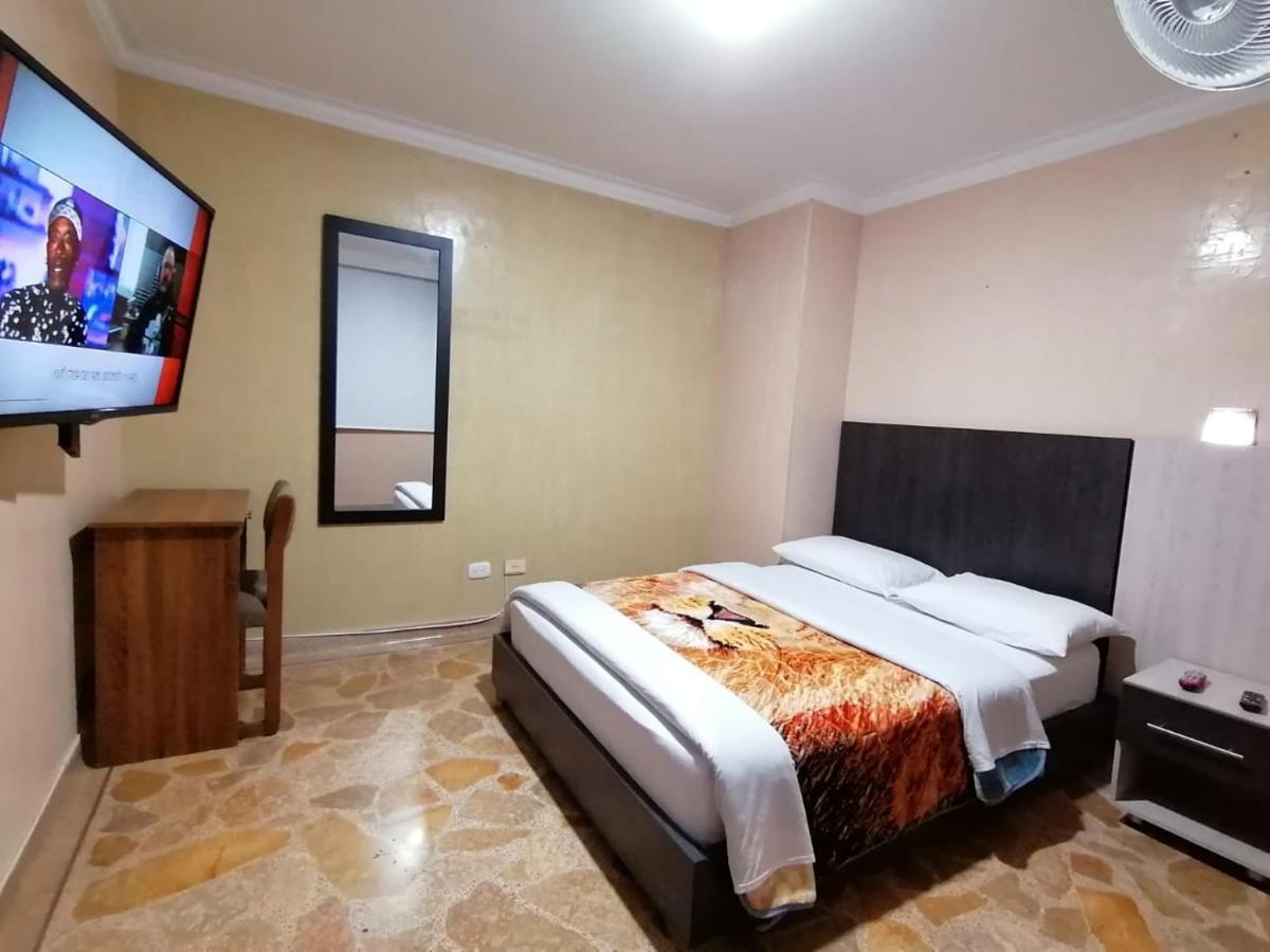 Hotel Golden Suite Pereira Buitenkant foto