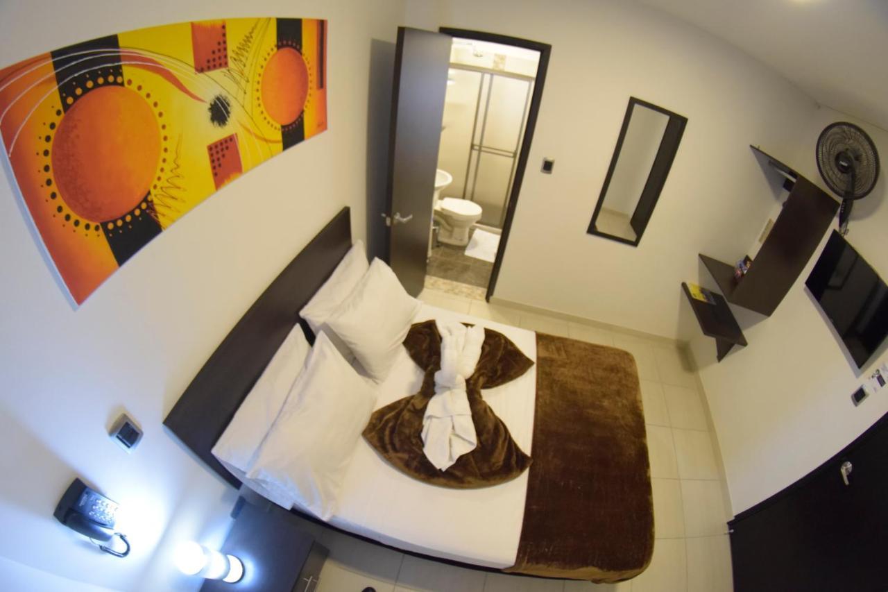 Hotel Golden Suite Pereira Buitenkant foto