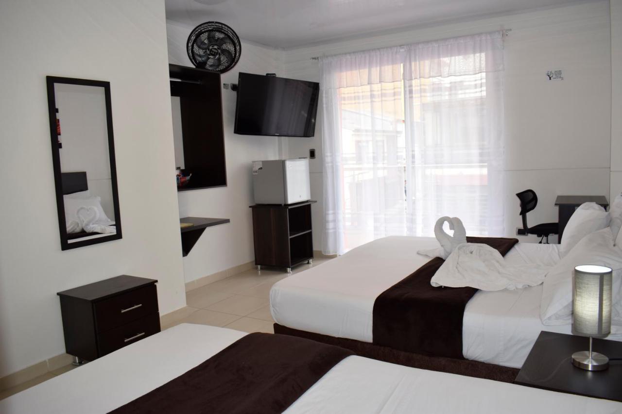 Hotel Golden Suite Pereira Buitenkant foto
