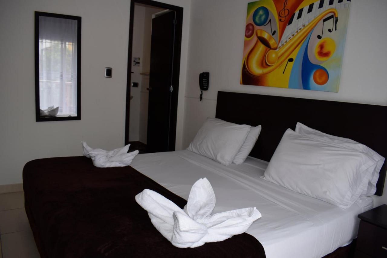 Hotel Golden Suite Pereira Buitenkant foto